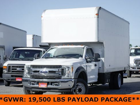 Used 2017 Ford F550 2WD Regular Cab Super Duty image 4