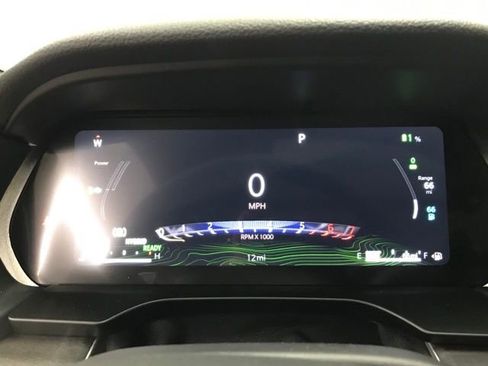 New 2025 Jeep Grand Cherokee Limited 4xe w/ Luxury Tech Group II image 17