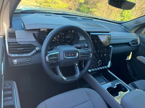 New 2026 GMC Acadia Elevation image 3