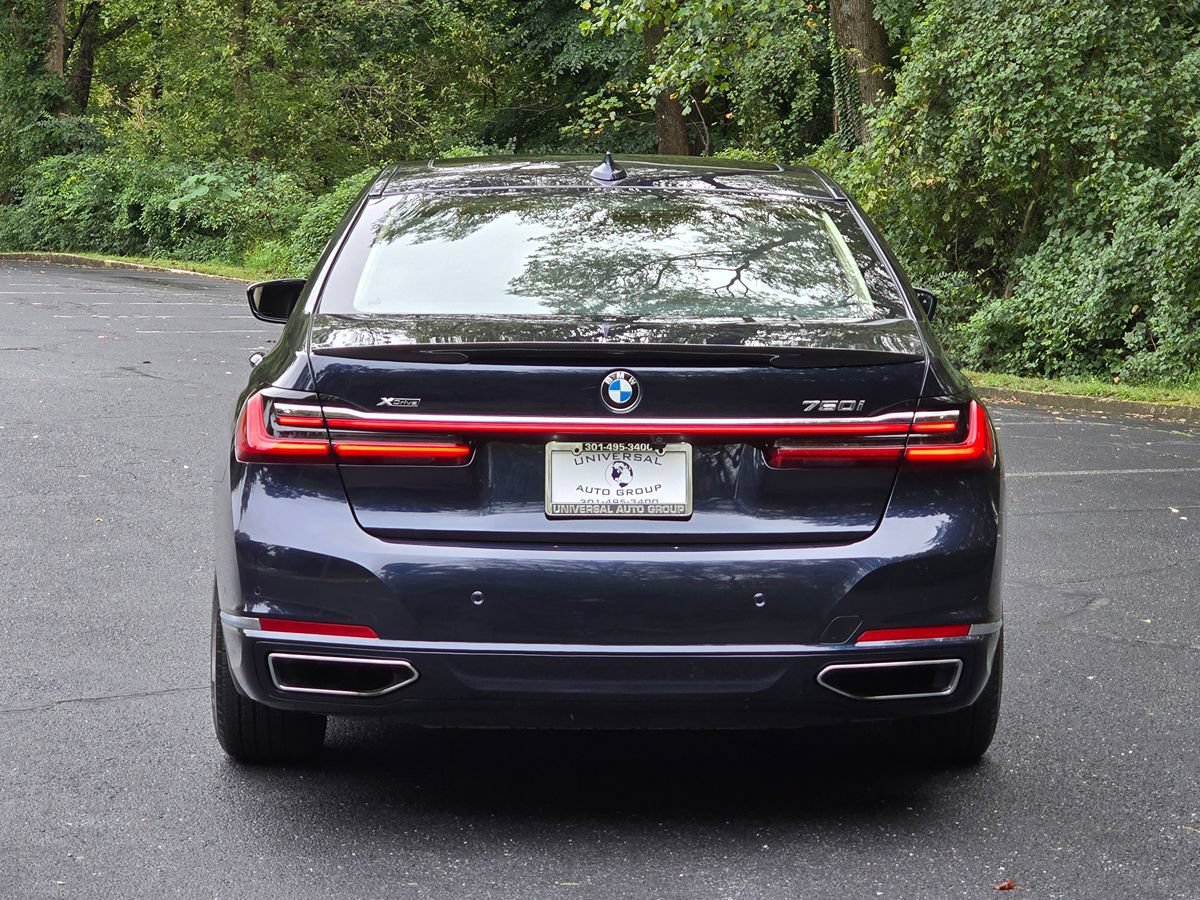 Used 2020 BMW 750i xDrive w/ Executive Package AWD/4WD image 5