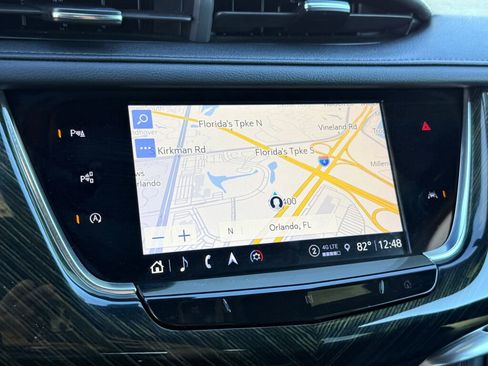 Used 2021 Cadillac XT6 Premium Luxury image 8