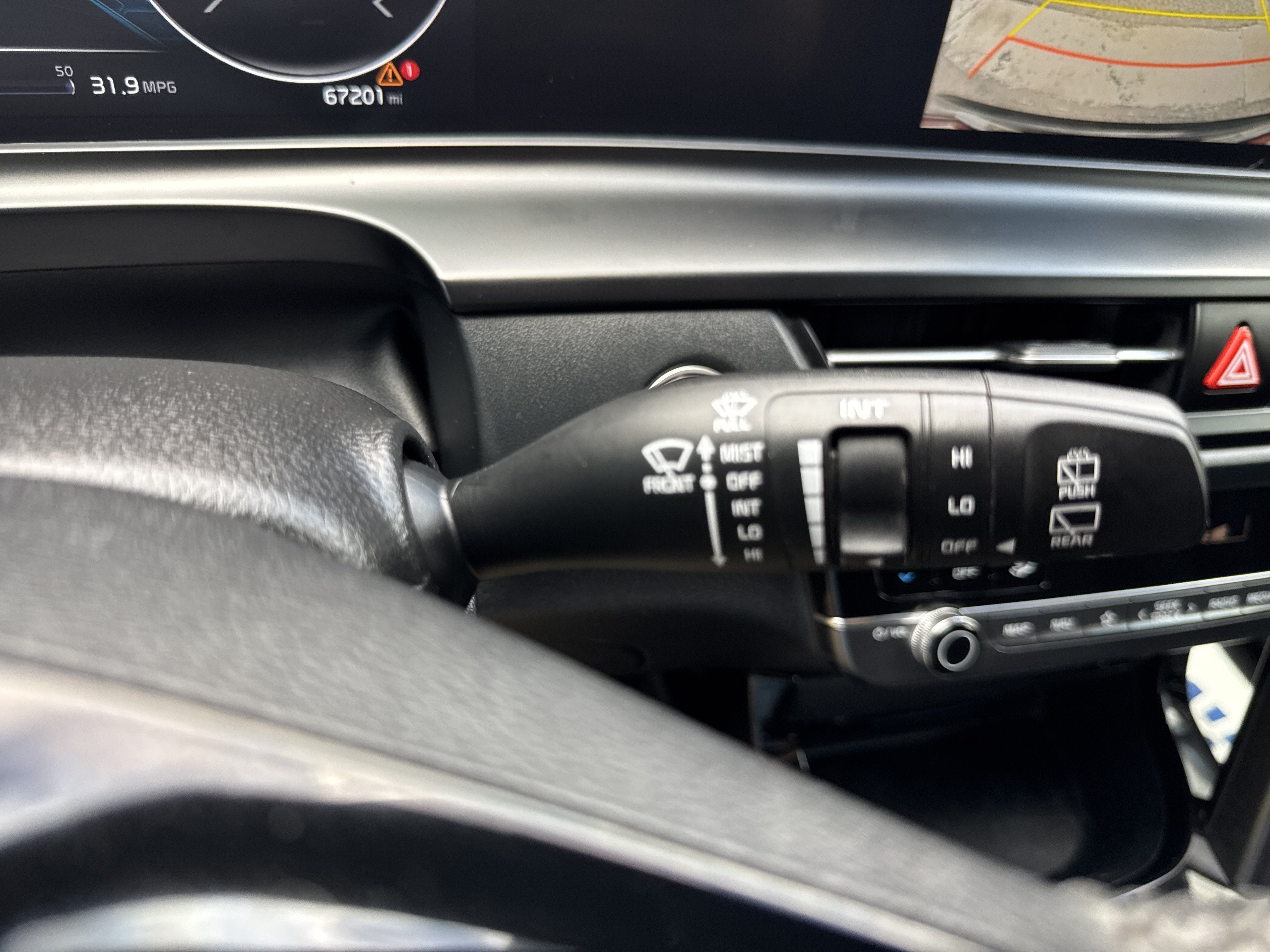 Used 2024 Kia Seltos EX FWD image 28