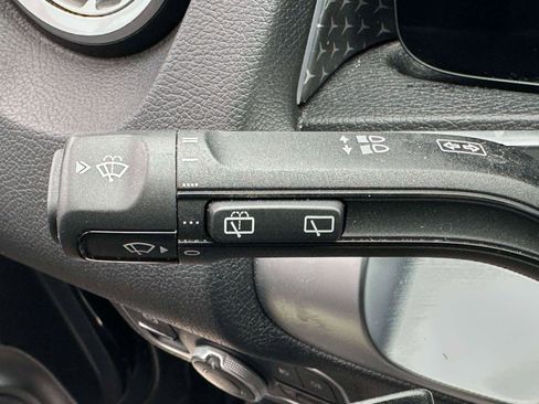 Certified 2025 Mercedes-Benz GLB 250 GLB 250 image 22