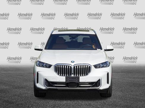 Certified 2025 BMW X5 xDrive40i AWD/4WD image 3