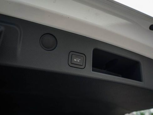 New 2026 GMC Terrain Elevation w/ Elevation Premium Package image 9