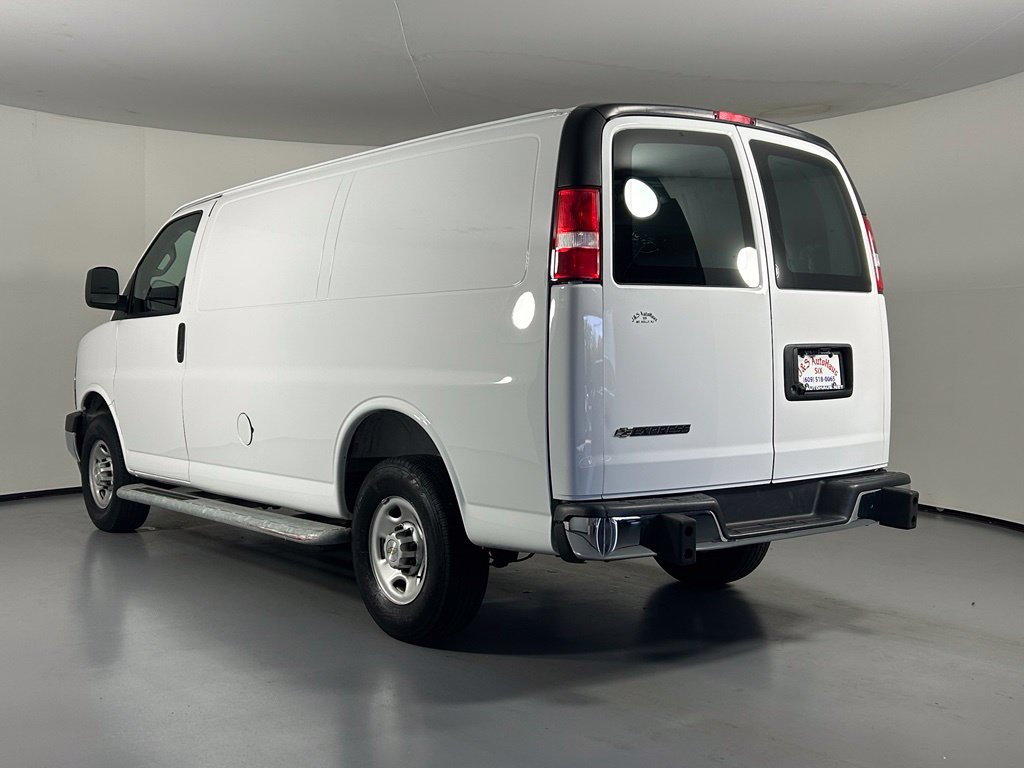 Used 2025 Chevrolet Express 2500 w/ Driver Convenience Package RWD image 5