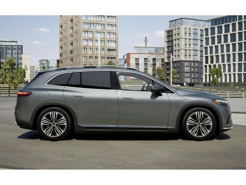 New 2026 Mercedes-Benz EQS 400 4MATIC SUV image 2