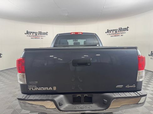Used 2010 Toyota Tundra 4x4 Double Cab image 8