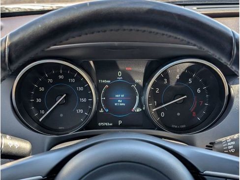 Used 2017 Jaguar F-PACE Prestige image 20
