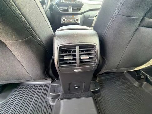 Used 2025 Ford Escape Active w/ Cold Weather Package FWD image 16