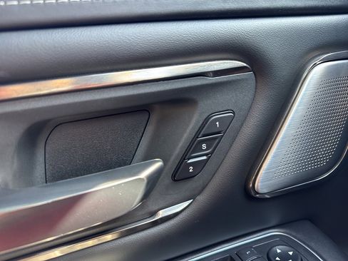 Used 2020 RAM 1500 Limited image 9