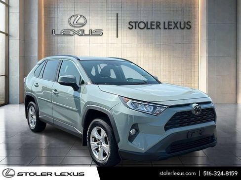 Used 2019 Toyota RAV4 XLE w/ Convenience Package AWD/4WD image 1