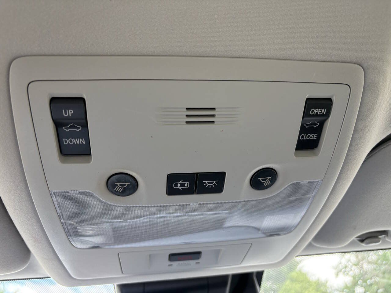 Used 2017 Lexus IS 200t w/ Navigation System Package RWD image 8