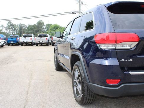 Used 2017 Jeep Grand Cherokee Limited w/ Luxury Group II AWD/4WD image 33
