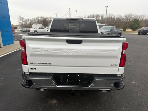Used 2021 Chevrolet Silverado 1500 LTZ image 9