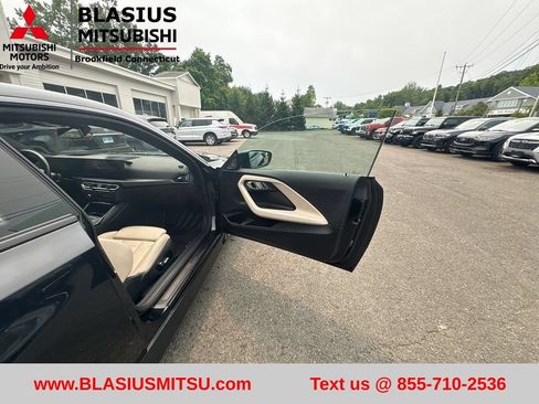 Used 2023 BMW 230i xDrive Coupe w/ Premium Package AWD/4WD image 37