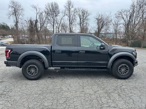 Used 2019 Ford F150 Raptor w/ Equipment Group 801A Mid image 7