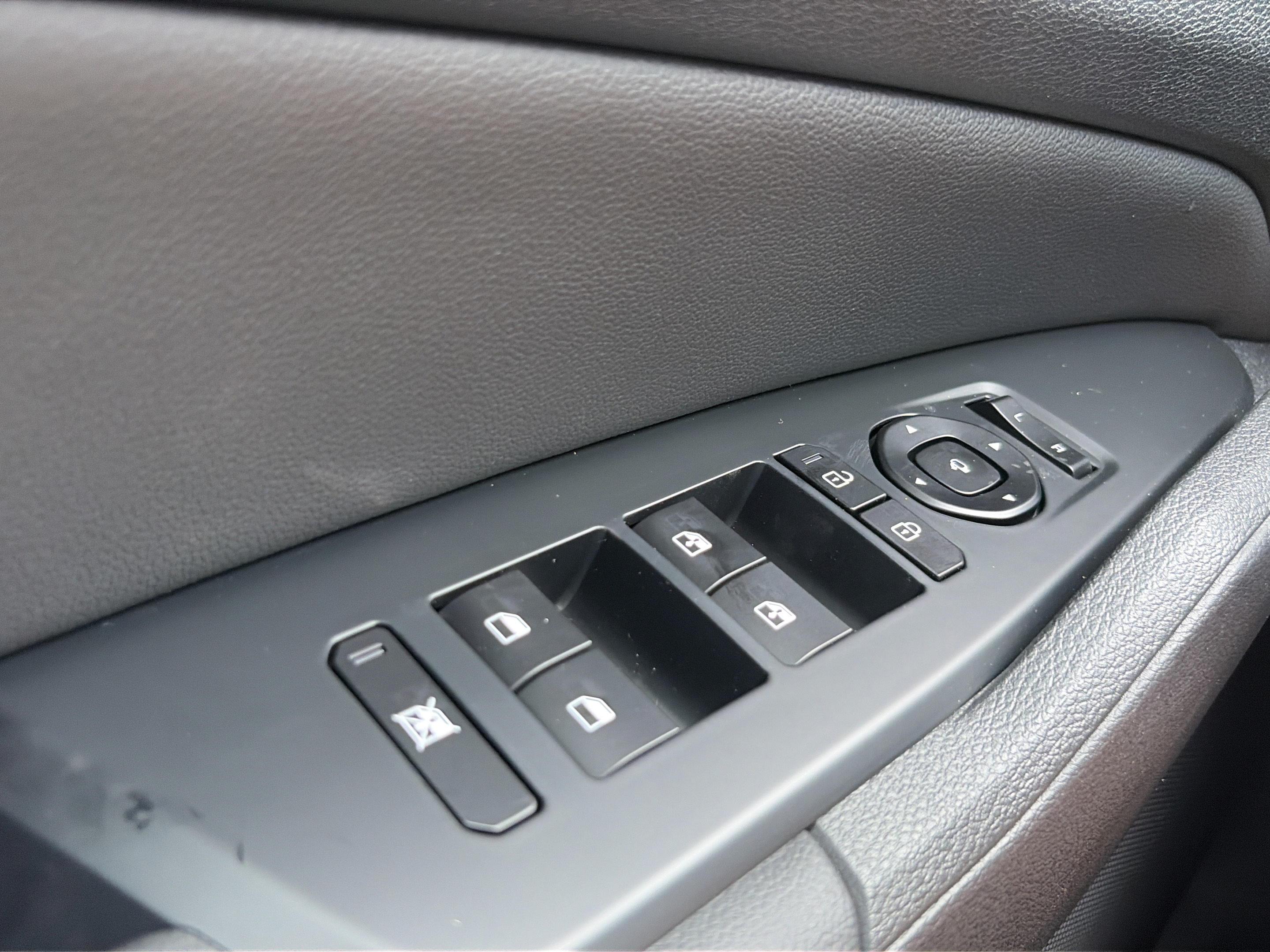 New 2026 Kia Sportage SX FWD image 25