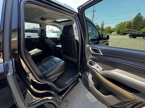 Used 2018 GMC Yukon Denali w/ Denali Ultimate Package AWD/4WD image 32