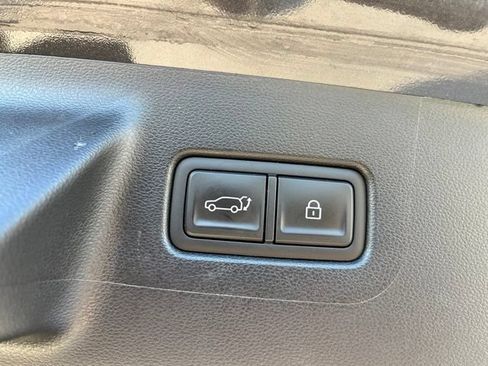 Used 2025 Hyundai Santa Fe Calligraphy FWD image 17