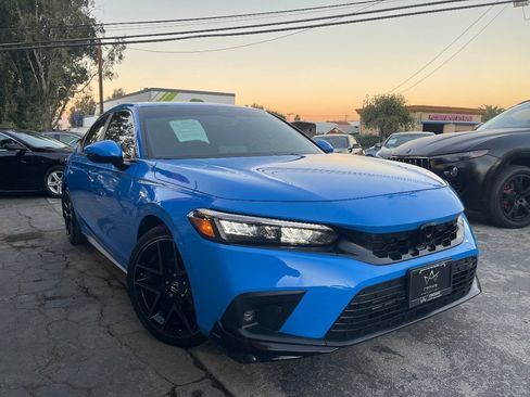 Used 2023 Honda Civic Sport Touring image 2