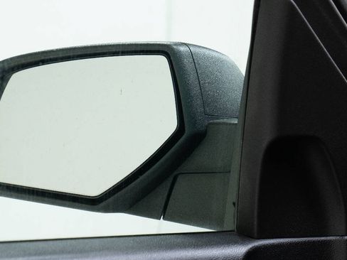 Used 2018 Chevrolet Silverado 1500 W/T RWD image 11