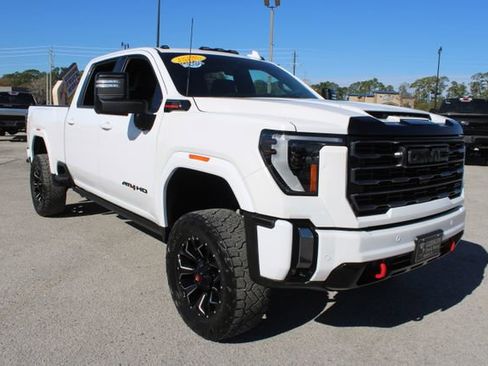 Used 2024 GMC Sierra 2500 AT4 w/ AT4 Premium Plus Package image 16