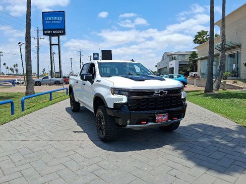 Used 2024 Chevrolet Silverado 1500 ZR2 w/ Technology Package AWD/4WD image 1