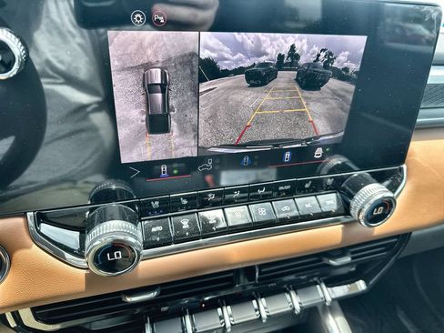 New 2026 GMC Canyon AT4 w/ Technology Plus Package AWD/4WD image 29