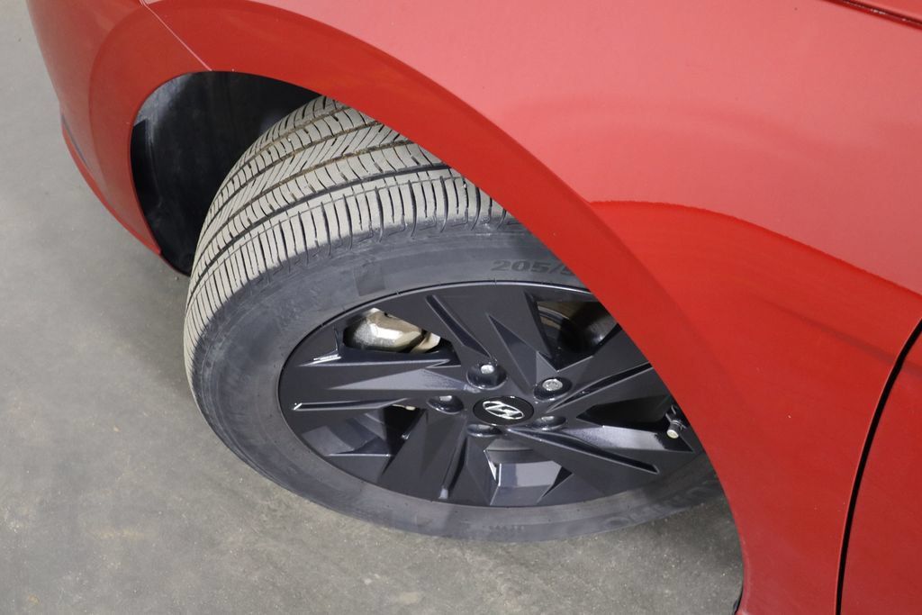 Used 2021 Hyundai Elantra Blue FWD image 37