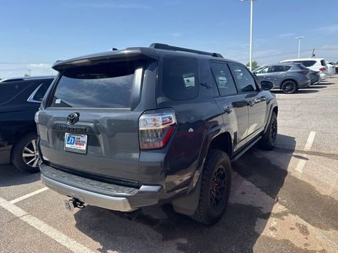 Used 2024 Toyota 4Runner TRD Off-Road Premium image 4