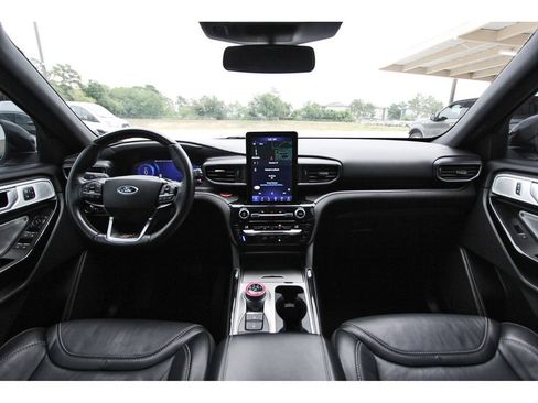 Used 2021 Ford Explorer ST w/ Equipment Group 401A AWD/4WD image 12
