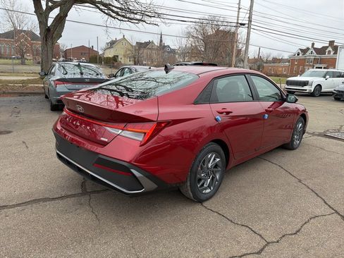 New 2026 Hyundai Elantra Blue image 7