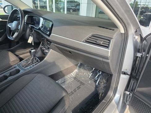 Used 2024 Volkswagen Jetta S FWD image 9