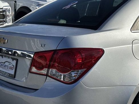 Used 2011 Chevrolet Cruze LT image 9