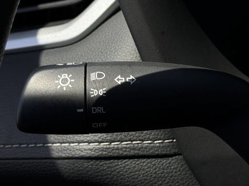 Used 2025 Toyota RAV4 LE FWD image 22