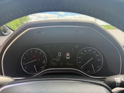 Used 2022 Toyota Avalon Limited w/ Advanced Safety Package FWD image 35