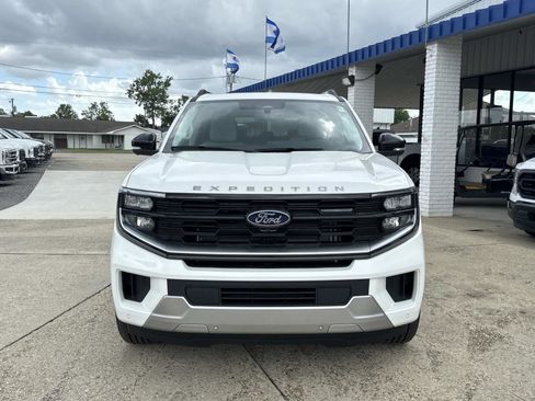 New 2026 Ford Expedition Max Platinum AWD/4WD image 9