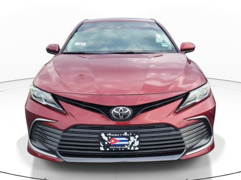 Used 2021 Toyota Camry LE FWD image 2