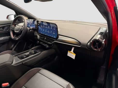 New 2026 Chevrolet Equinox EV RS AWD/4WD image 32