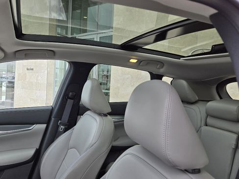Certified 2025 INFINITI QX50 Luxe image 6