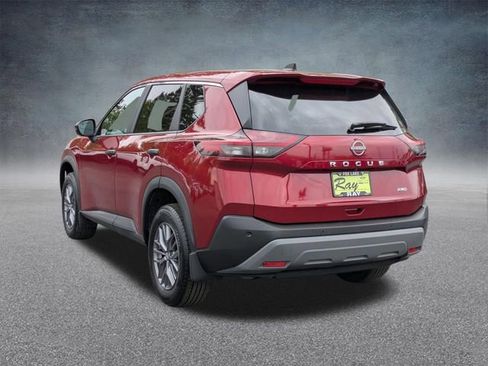 Used 2023 Nissan Rogue S AWD/4WD image 5