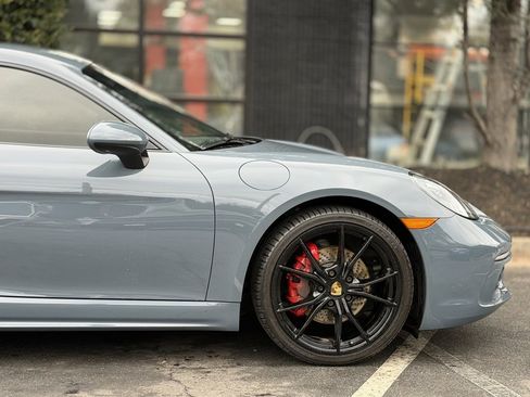 Used 2018 Porsche 718 Cayman image 23