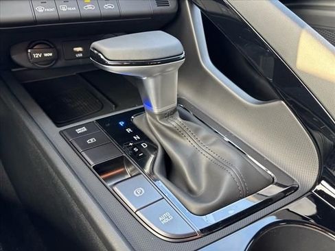 New 2025 Hyundai Elantra SEL image 22