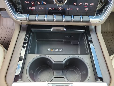 Used 2026 GMC Yukon XL Denali w/ Sun & Power Step Package RWD image 22