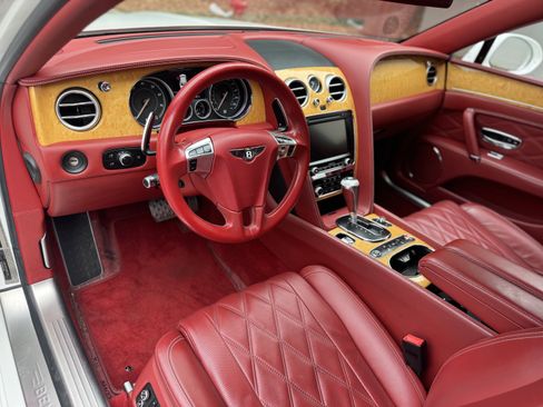 Used 2016 Bentley Flying Spur V8 image 18