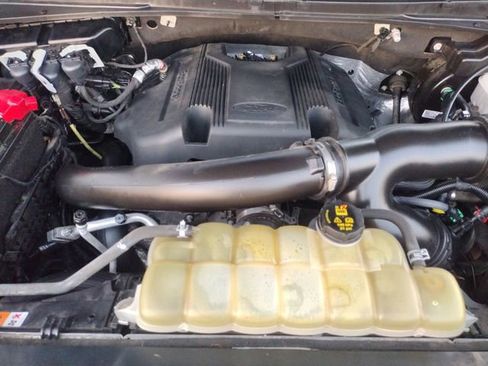 Used 2020 Ford Expedition XLT w/ Equipment Group 202A image 25