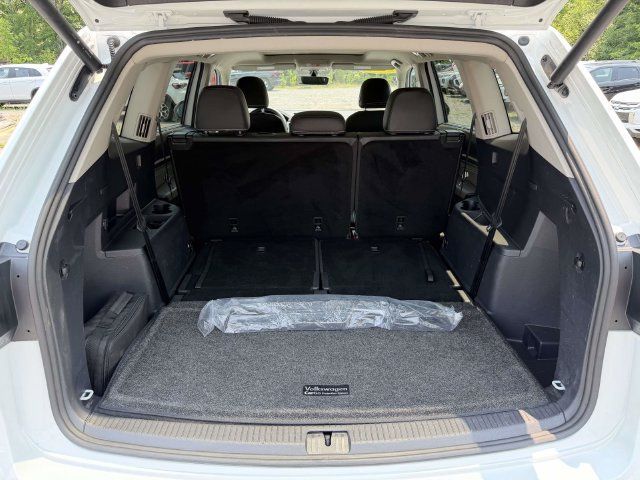 Used 2023 Volkswagen Atlas SE w/ Panoramic Sunroof Package AWD/4WD image 14