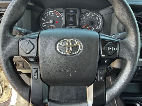 Used 2022 Toyota Tacoma SR AWD/4WD image 20