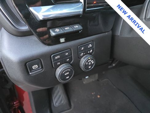 Used 2025 Chevrolet Silverado 2500 High Country w/ Technology Package image 12